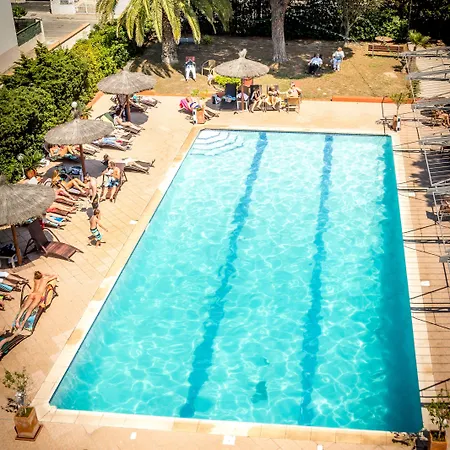 Aquarius Apart-hotel 3*