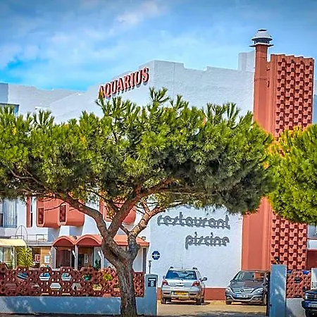 Aquarius Apartahotel